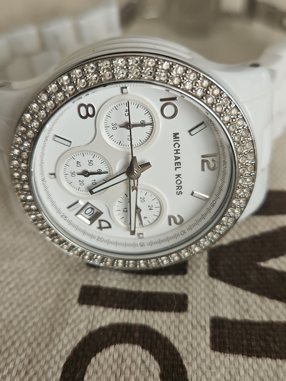 Michael Kors Runway Watch Ceramic 38MM. - Picture 8 of 11